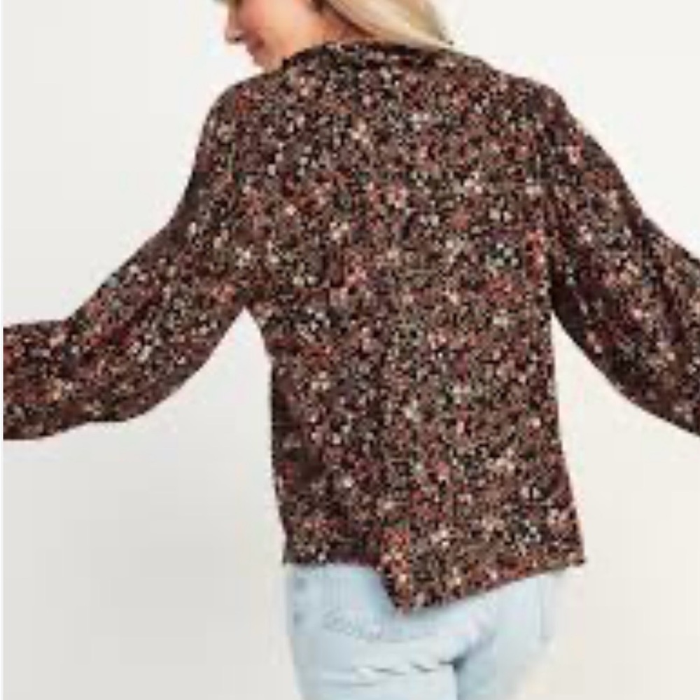 4x Oversized Ruffle V-neck Floral-Print Black Blouse